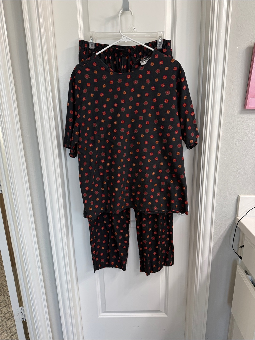 Vintage Women’s Black and Red Printed Set